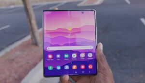Samsung Galaxy Z Fold 2