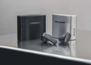 wireless earbuds