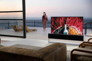 LG SIGNATURE OLED R rollable