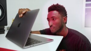 Apple M1 MacBook
