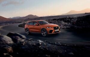 Jaguar F-PACE SVR
