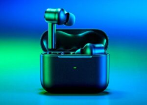 Razer Hammerhead True Wireless Pro earbuds