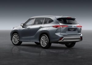 Toyota Highlander plug in hybrid SUV