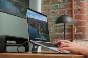 MacBook Stand