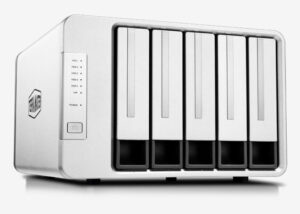 TerraMaster F5-422 NAS