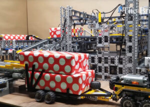 LEGO Wrapping Factory