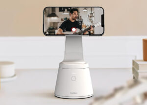 Belkin iPhone 12 stand