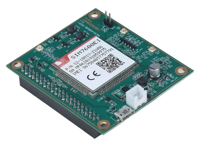 SIM7600 4G LTE Raspberry Pi HAT
