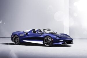 McLaren Elva roadster