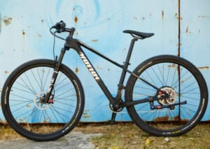 carbon fiber bike