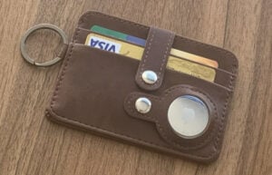 Apple AirTag wallet