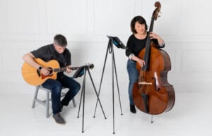 Wee lightweight music stand