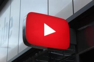 YouTube Picture in Picture