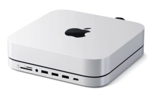 Apple Mac Mini USB-C hub, stand and external SSD