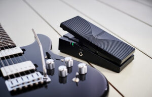 Boss EURUS GS-1 guitar
