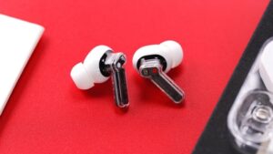 Nothing Ear (1)