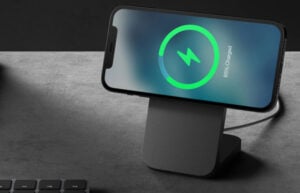 Nomad Mount MagSafe iPhone stand