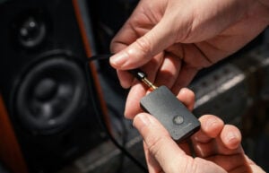 VOCE lossless LE audio and broadcast transceiver