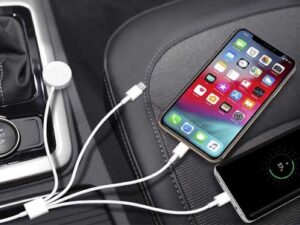 4-in-1 Multi-Port & Apple Watch Charger