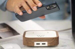 Italian designed premium 15W wireless charger