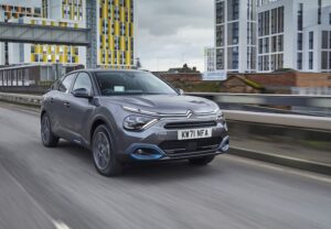 2022 Citroen E-C4 and C4