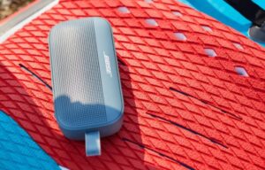 Bose Soundlink Flex Bluetooth speakers