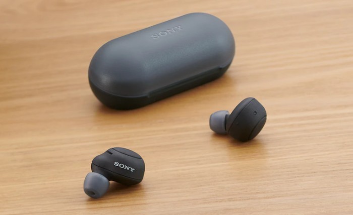 wireless earphones