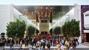 Apple The Grove
