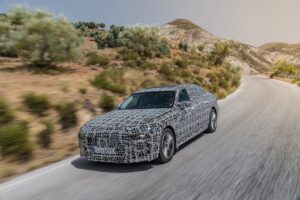 BMW i7