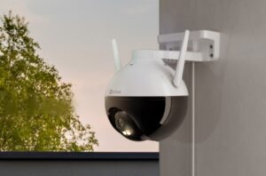 EZVIZ C8C wireless outdoor security camera
