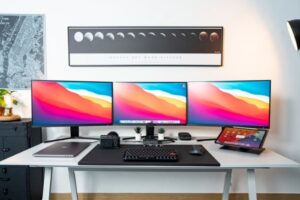 ArkHub 10-in-1 Thunderbolt dock