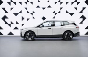 BMW iX Flow