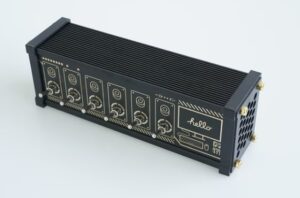 Hella Switch USB hub