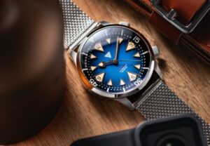 Italian vertigo watch