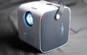 1080p portable projector