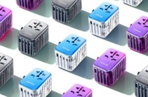Passport III travel adapter 65 watt