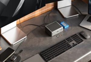 TS4 Thunderbolt 4 dock