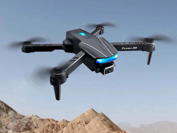 Last Minute Deal: Foldable HD Dual Camera Mini Drone - Geeky Gadgets