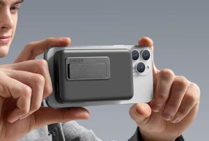 Anker 633 MagSafe 10,000mAh magnetic battery