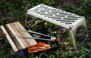 Daggerfish campfire grill