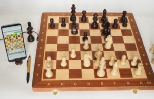 folding wooden electronic chess set