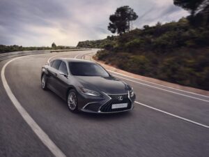 2023 Lexus ES