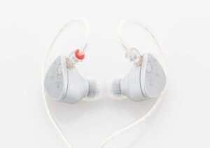 MOONDROP Aria Snow Edition in-ear monitors