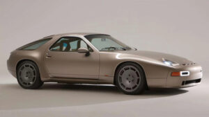 Porsche 928 restomod