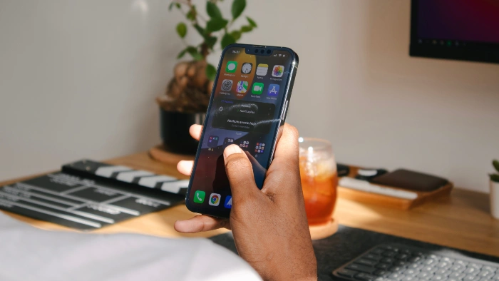 iOS 15.6 beta 2