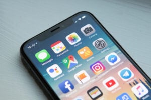 iPhone get iOS 16