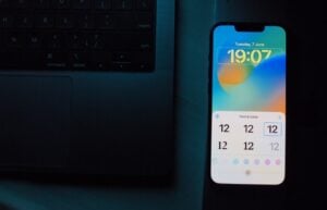 iOS 16
