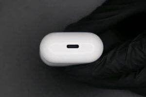 AirPods USB-C