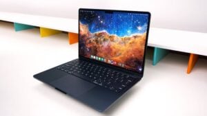Apple M2 MacBook Air