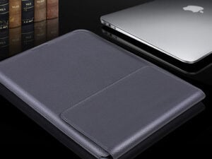 Laptop & iPad Pro